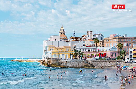 Sitges, kuststad met levendig strand en historische gebouwen te ontdekken in Cataloni�.