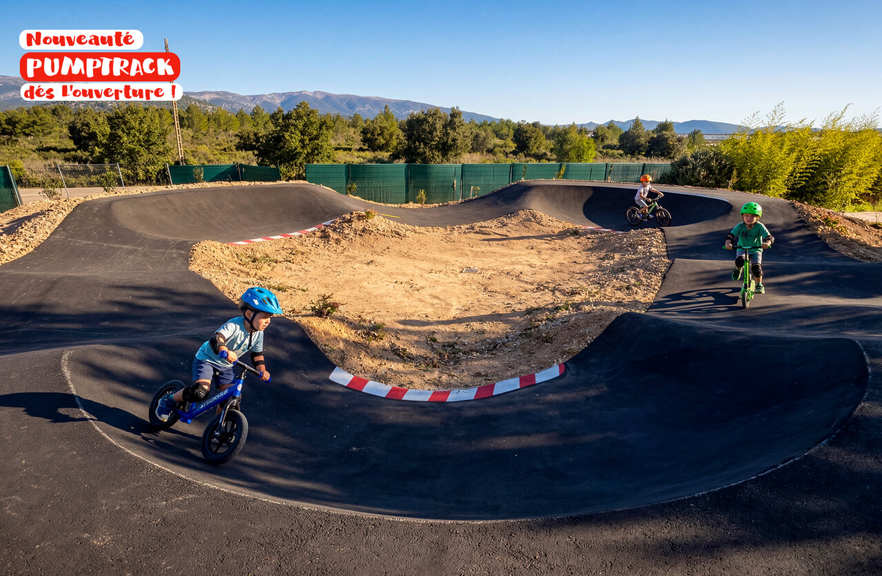 Kinder pumptrack op CAPFUN Arbois du Castellet in LE CASTELLET (83).