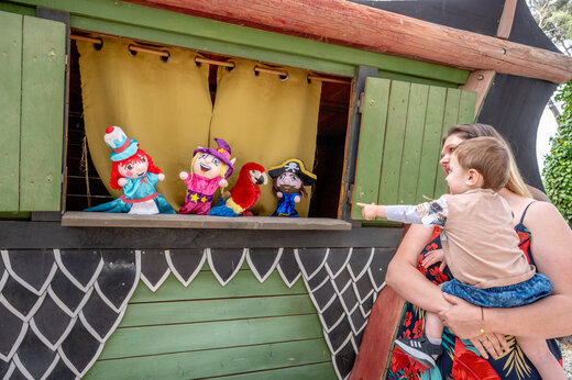Poppenkastvoorstelling voor kinderen op camping CAPFUN Arbois du Castellet in LE CASTELLET (83).