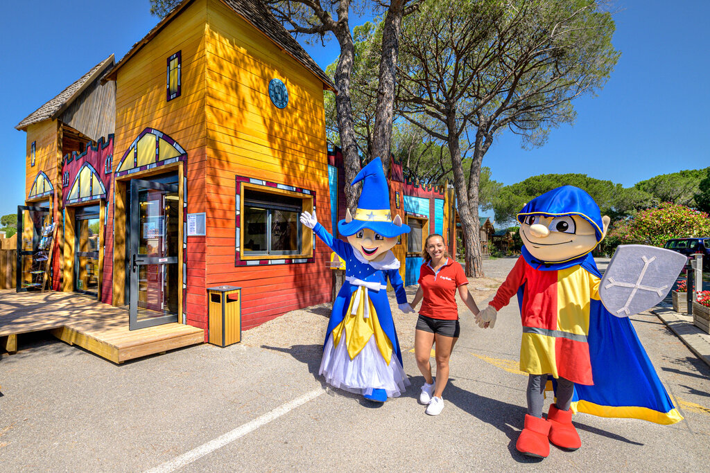 Les Aubrdes, Vakantiepark Provence-Alpen-Cte d'Azur - 15