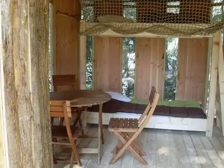 Beauregard : Cabanes dans les arbres, Vakantiepark Provence-Alpen-Cte d'Azur Beauregard : Cabanes dans les arbres, Vakantiepark Provence-Alpen-Cte d'Azur
