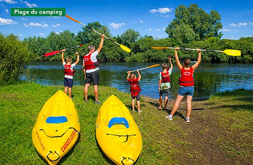 Kano-kajakactiviteit met familie op camping CLICOCHIC Beau Rivage in LA ROQUE-GAGEAC (24).