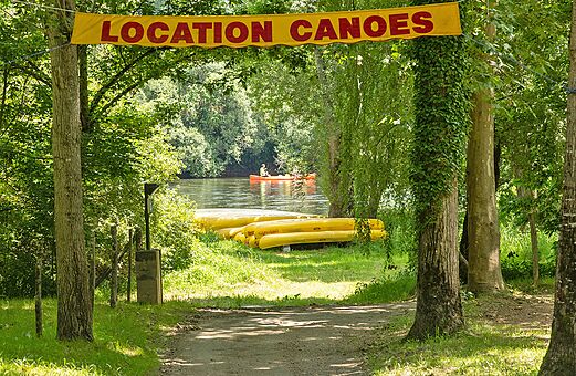 Kano verhuur en rivier bij camping CLICOCHIC Beau Rivage in LA ROQUE-GAGEAC (24).