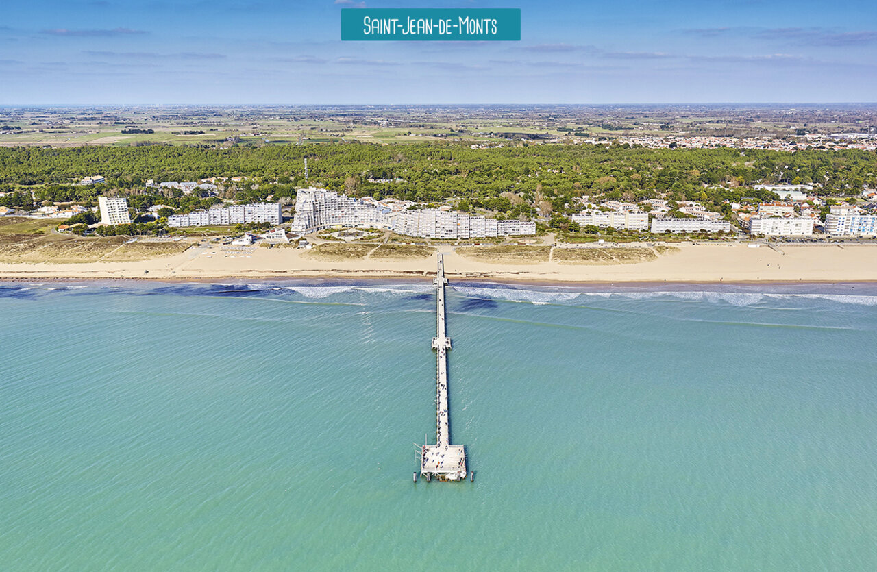 Pier van Saint-Jean-de-Monts, fijn zandstrand en kuststad in de Vend�e.