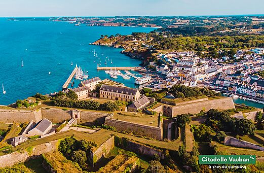 Citadelle Vauban, haven en stad Le Palais, Belle-�le-en-Mer.