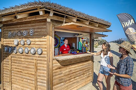 Strandbar op camping CAPFUN Boucanet in LE GRAU DU ROI (30).