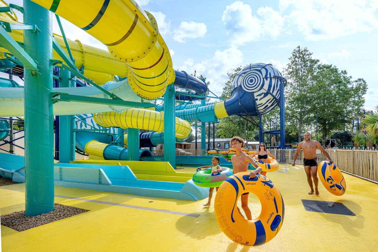 Waterpark, reuzenglijbanen op camping VAGUES OCEANES Boudigau in LABENNE OCEAN (40).