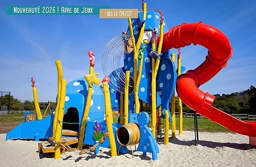 Thematische onderwater speeltuin met glijbaan op camping VAGUES OCEANES Boudigau, LABENNE OCEAN.