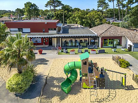 Kinderspeeltuin op camping VAGUES OCEANES Boudigau in LABENNE OCEAN (40).