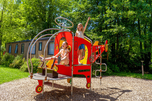 Helikopter speeltuin voor kinderen op CAPFUN Breteche, Les Epesses (85).