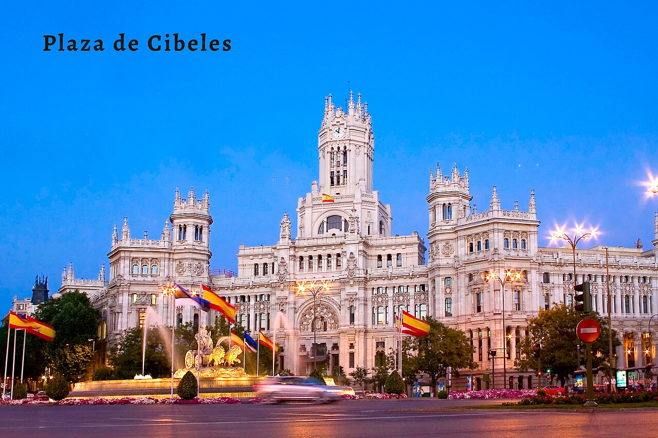 Plaza de Cibeles, fontein en Cibeles Paleis, te bezoeken in Madrid.