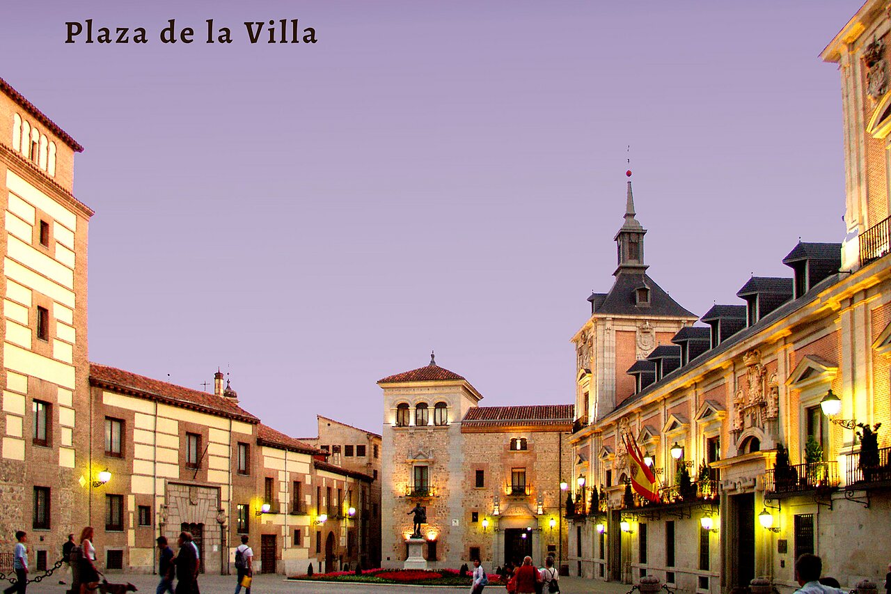 Historische Plaza de la Villa in Madrid, Spanje, een plek om te bezoeken.