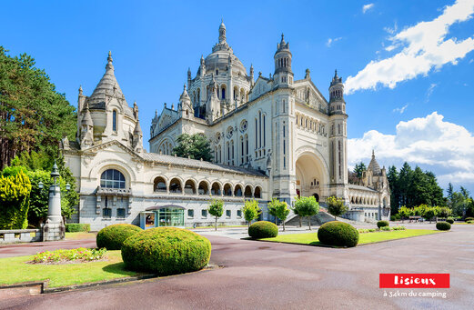 Basiliek Sainte-Th�r�se van Lisieux, historisch monument te ontdekken nabij de camping.