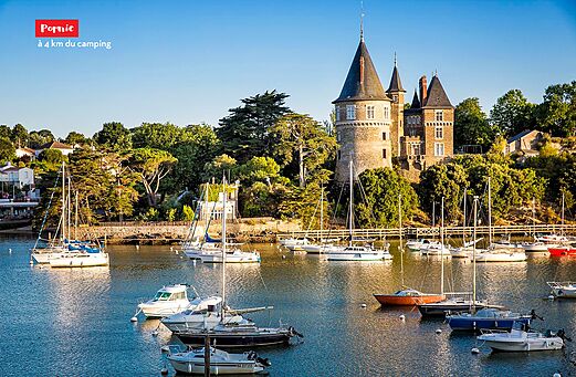 Kasteel van Pornic en jachthaven, een stad om te bezoeken in Loire-Atlantique.