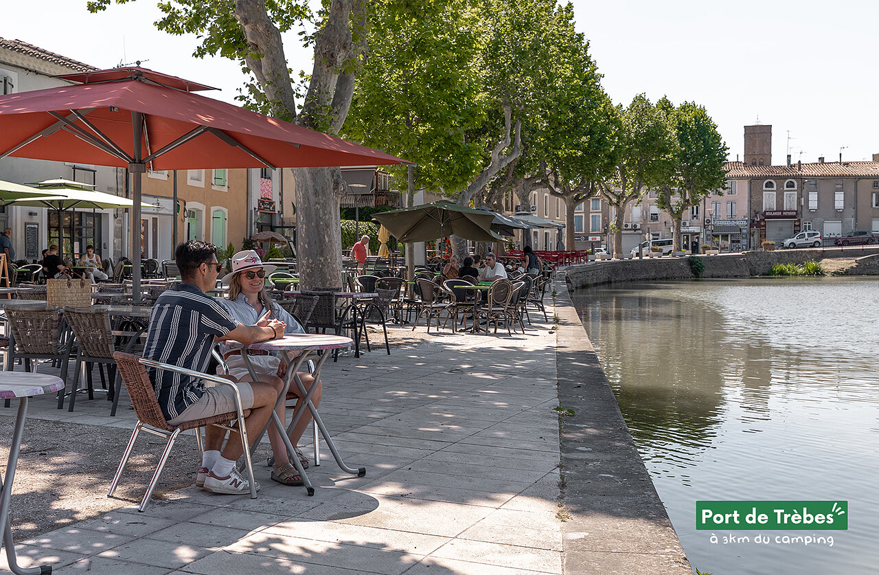 Port de Tr�bes, charmante plek te bezoeken nabij de camping, Canal du Midi.
