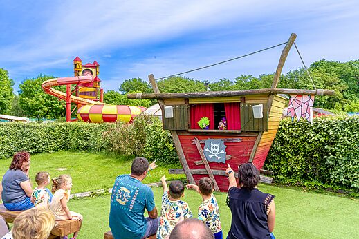 Poppenkastvoorstelling voor kinderen op camping CAPFUN Coquelicots in Royan (17).