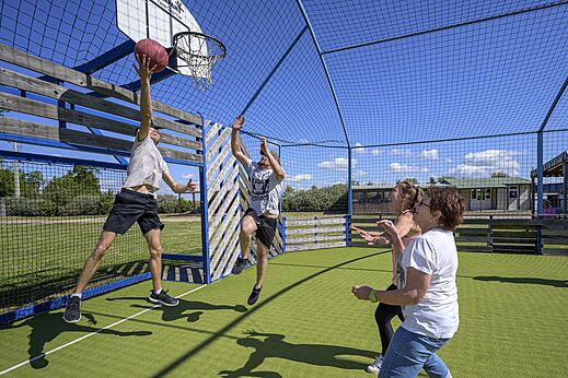 Multisportterrein op camping VAGUES OCEANES Coq Hardi in Cassy-Lanton (33).