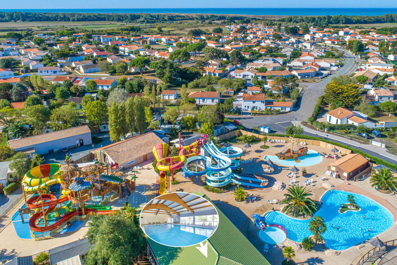 Waterpark, glijbanen en zwembaden op camping CAPFUN Dauphins Bleus GIVRAND (85).