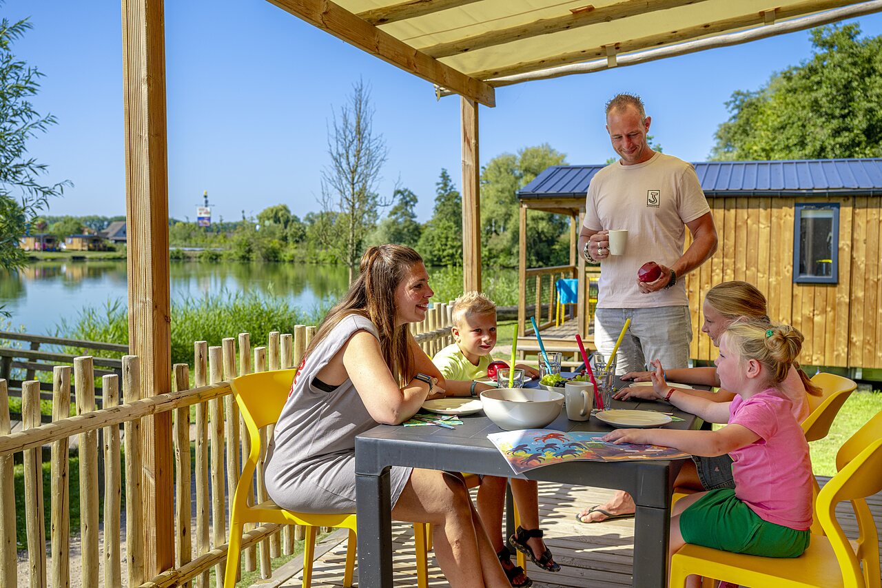 Stacaravan, familie, meer op camping CAPFUN De Rotonde � Enspijk.