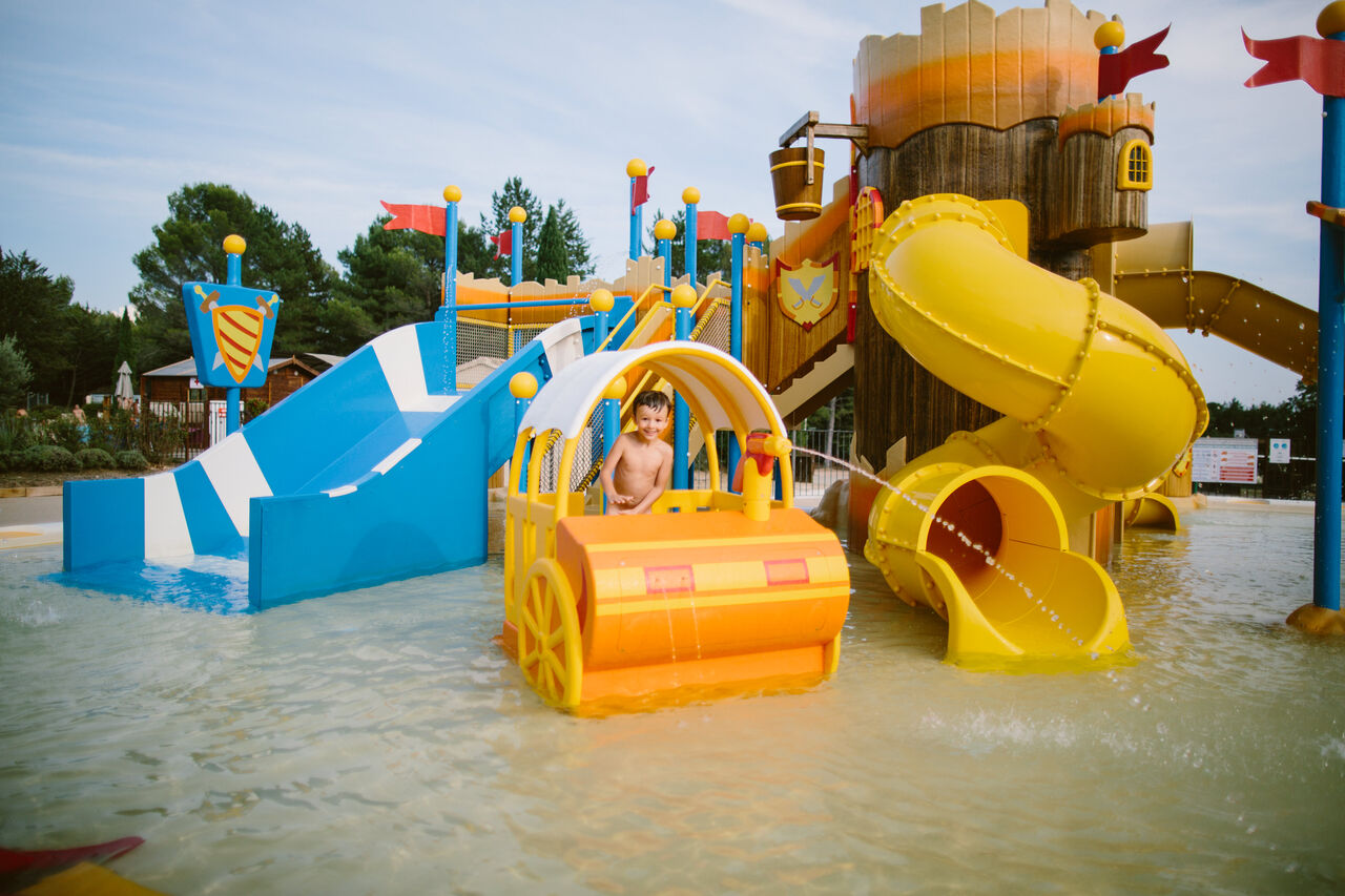 Aquapark op camping LIBRANOO Naturiste Belezy in B�doin (84).