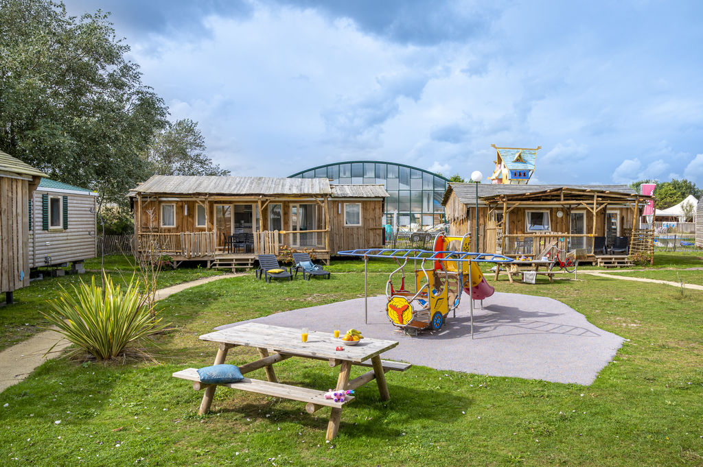 Donjon de Lars : Maisons dans les arbres, Vakantiepark Basse-Normandie - 17