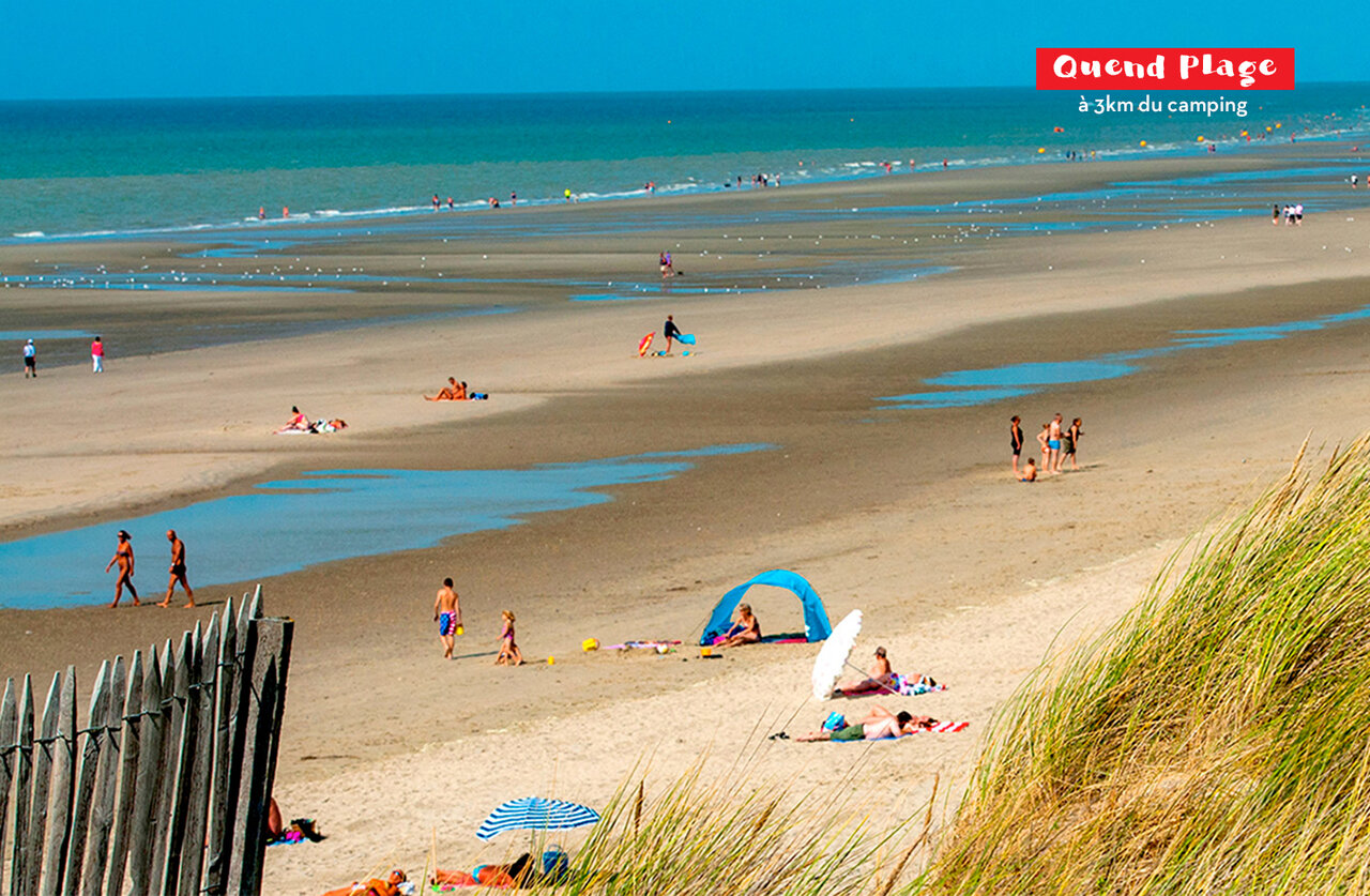Strand van Quend Plage, uitgestrekt fijn zand te bezoeken nabij de camping.
