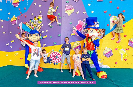 Klimmuur kinderen op camping CAPFUN Dune Fleurie, Quend Plage (80).