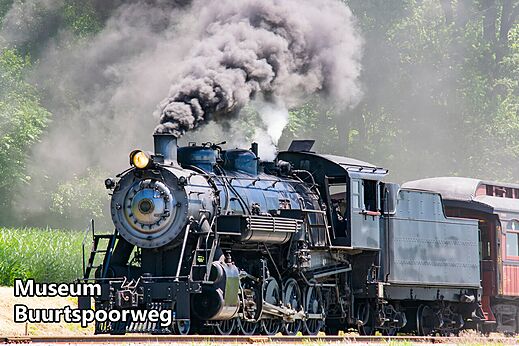 Oude stoomlocomotief van Museum Buurtspoorweg, een toeristische attractie.