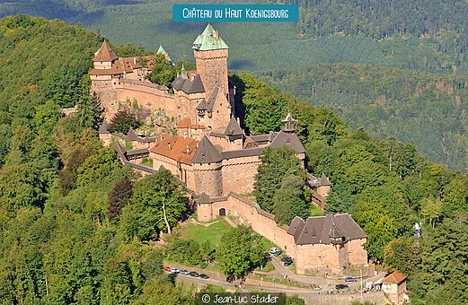 Kasteel Haut Koenigsbourg, middeleeuws historisch monument te bezoeken in de Elzas.
