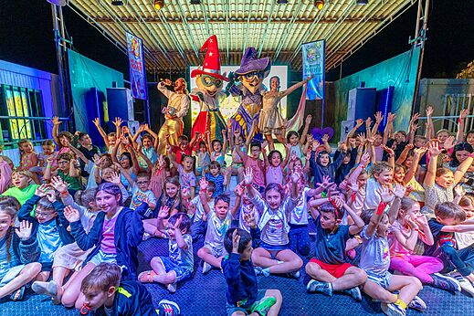 Animatie kindershow met mascottes op camping CAPFUN Europing in Tarquinia.