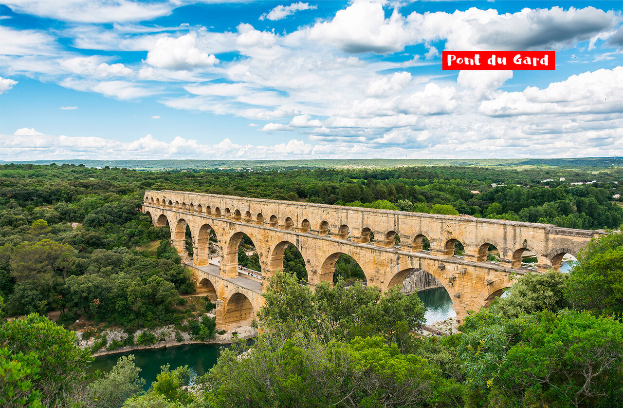 Pont du Gard, historisch Romeins aquaduct nabij N�mes, te bezoeken in Occitani�.