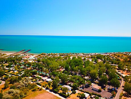 Camping, strand en zee op camping CAPFUN Flots Bleus in VIAS PLAGE.