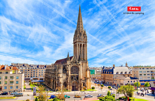Kerk Saint-Pierre de Caen, historisch monument nabij Benouville in Normandië.