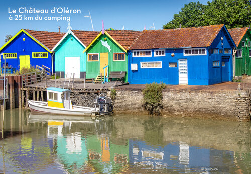 Kleurrijke oesterhutten van de haven van Le Ch�teau d'Ol�ron, �le d'Ol�ron.