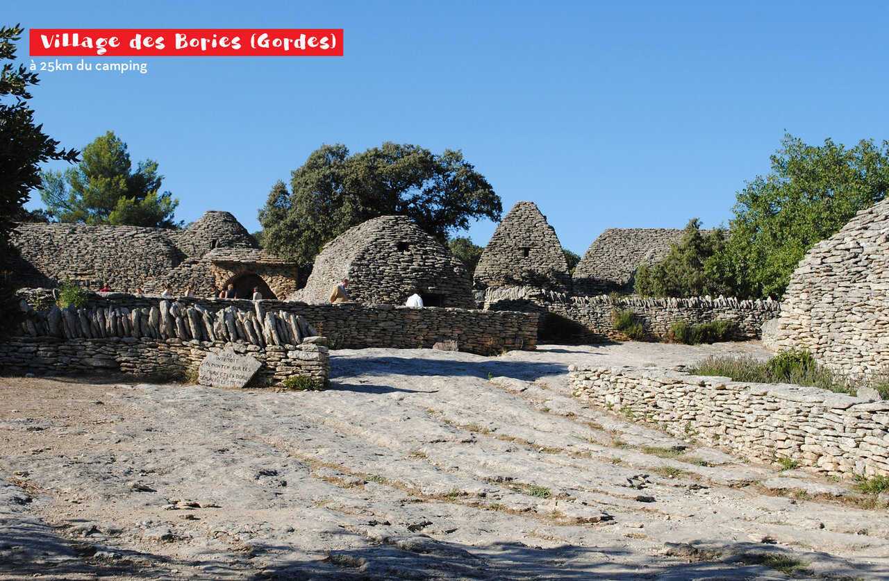 Village des Bories, historische droogstenen site nabij Gordes, Provence.