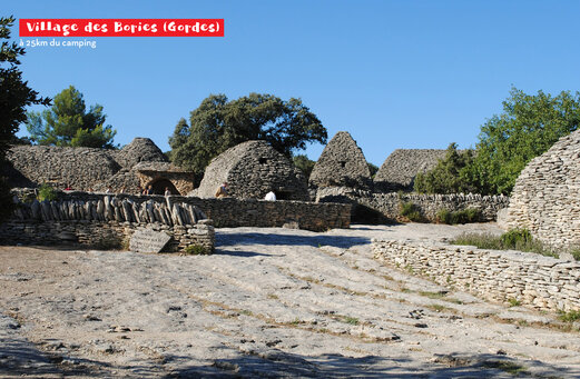 Village des Bories, traditionele droge stenen huizen nabij Gordes in de Provence.