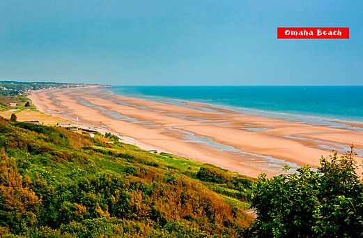Lang zandstrand van Omaha Beach in Normandi�, historische landingsplaats.