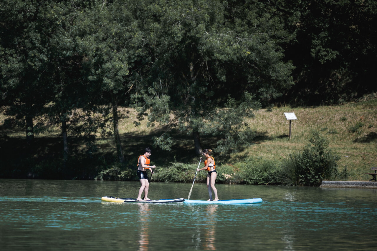 Paddle op camping CAPFUN Lac des 3 Vall�es in Lectoure (32).