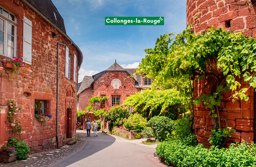 Dorp Collonges-la-Rouge, rode zandstenen huizen, Corrèze, Nouvelle-Aquitaine.