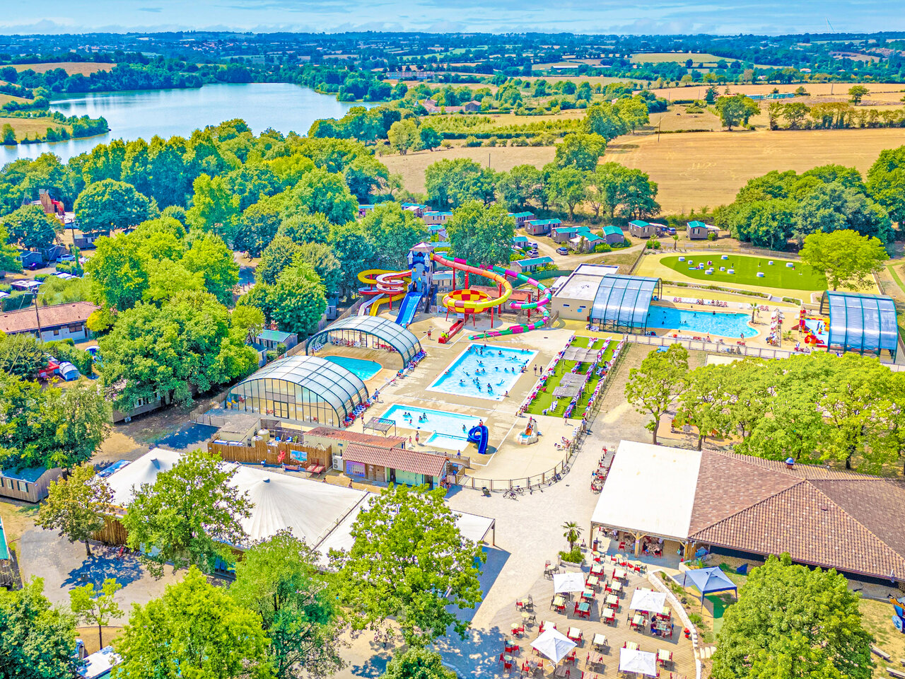 Waterpark op camping CAPFUN Lac de Ribou in Cholet (49).
