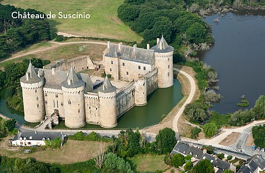 Kasteel van Suscinio, historisch monument te bezoeken nabij Sarzeau in Bretagne.