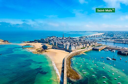 Ommuurde stad Saint-Malo, historische piratenstad in Bretagne, te ontdekken.