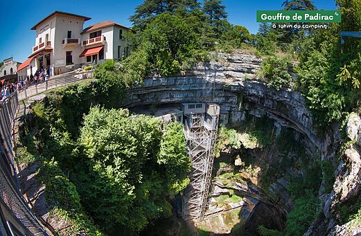 Gouffre de Padirac, uitzonderlijke natuurlijke site te bezoeken nabij Rocamadour, Lot.