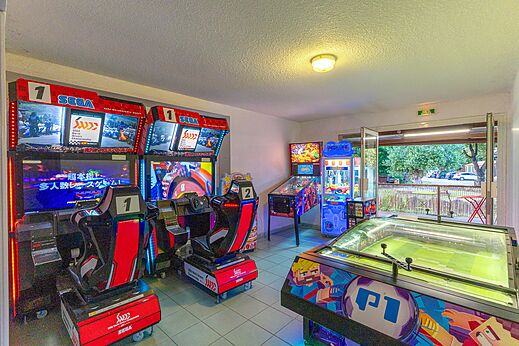 Arcadekasten, racesimulators op camping CAPFUN Mael in ARGELES SUR MER (66)