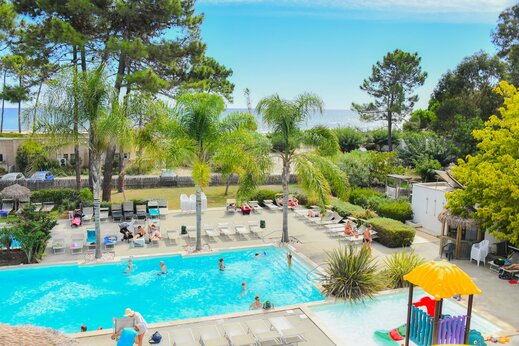 Buitenzwembad, waterspeeltuin kinderen op CAPFUN Marina d'Aléria, Aleria (20)