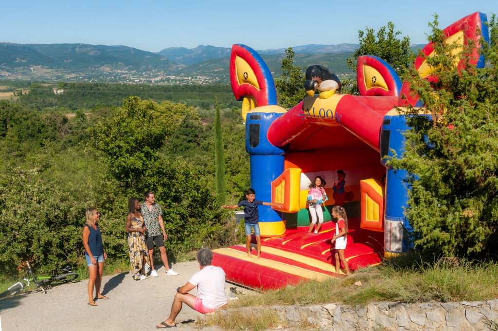 Le Merle Roux, Campingplatz Rhone Alpes - 24