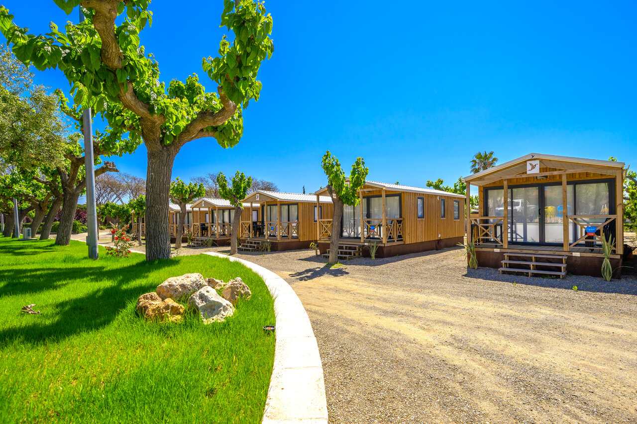 Houten Mobil-homes met terrassen op camping CAPFUN Mirmanda in Cambrils - Vinyols i els Arcs (43).
