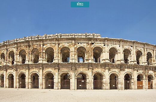 Romeinse arena van Nîmes, historisch monument te bezoeken in Occitanië.