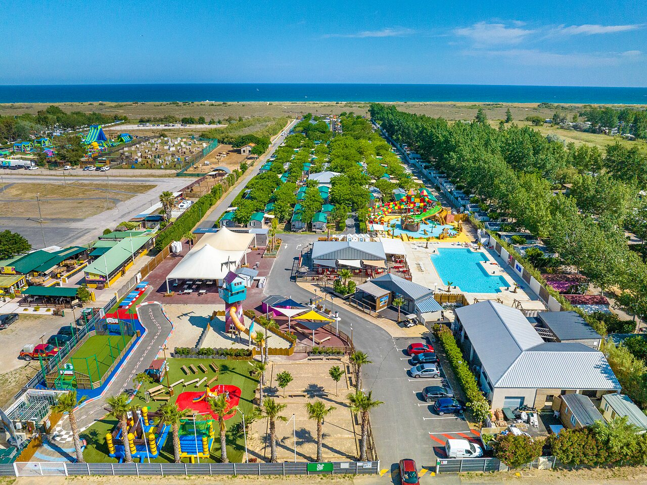 Luchtfoto camping, waterpark, zwembad, stacaravans CLICOCHIC Palmira Beach (34).