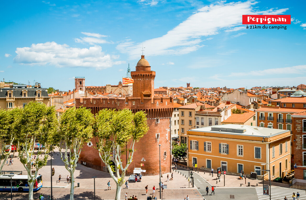 Le Castillet, iconisch monument om te bezoeken in Perpignan, Occitanie.